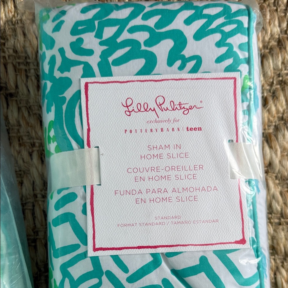 BRAND NEW Lilly Pulitzer Bedding Set - Picture 3 of 5